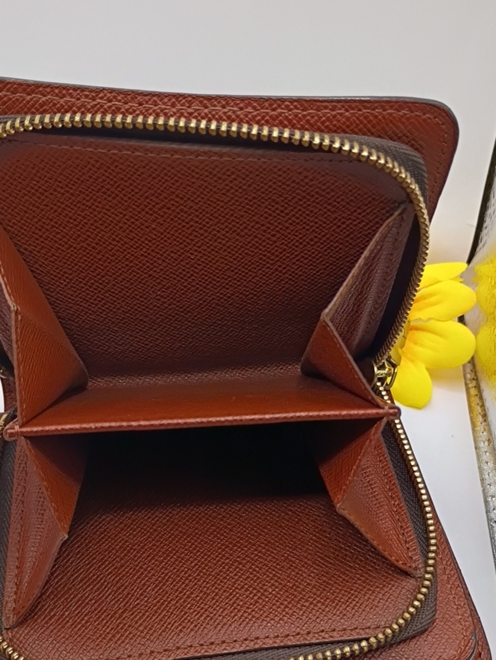 Louis Vuitton Mini Compactable Wallet - Picture 6 of 16